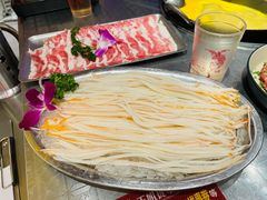 -朱光玉火锅馆(龙阳广场店)
