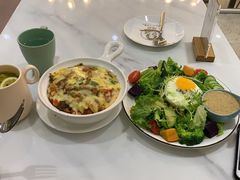 -丽莎沙拉轻食餐厅(国贸店)