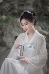 -汉仪华裳汉服馆(打浦桥店)