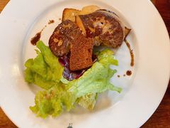 鹅肝配沙拉-Le Comptoir de la Gastronomie