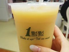 柠檬养乐多-1点点(东方宝泰店)