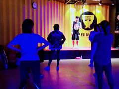 -超级猩猩健身·私教(上海体育场店)