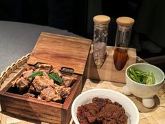-左庭右院鲜牛肉火锅黑金店(陆家嘴中心店)