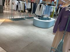 -王府井百货(中州中路店)