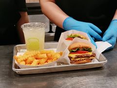 招牌牛肉堡双层-Shake Shack(西单大悦城店)