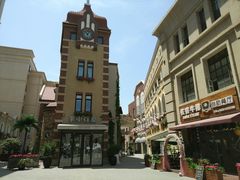 -鲁邦国际风情街(麦世达韩国精品百货店)