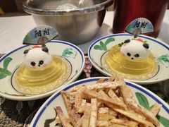 -刘姐啤酒鱼民族演艺餐厅(西街总店)