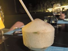 -三亚亚龙湾瑞吉酒店·宴悦Driftwood·游水海鲜·牛排·草坪·私人定制