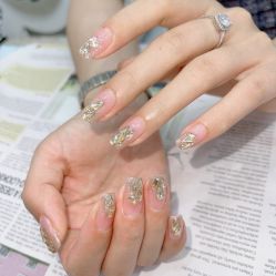 -七彩虹美甲美睫 半永久