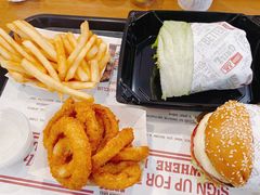 洋葱圈-The Habit Burger Grill 哈比特汉堡(世博店)