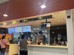 -麦当劳(汉口火车站候车室店)
