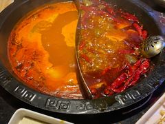 -三个四川人火锅(华联商厦店)