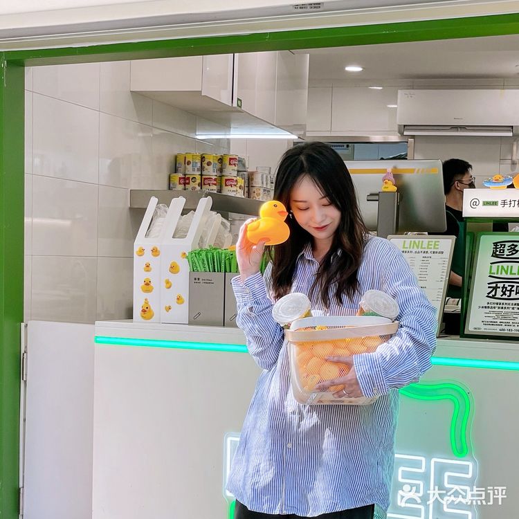 南京首家"喝柠檬茶送小黄鸭"🐥巨巨巨可爱