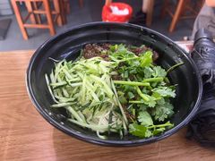 -耙豌豆重庆小面