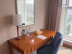 -武汉五月花大酒店(武昌火车站中南路地铁站店)