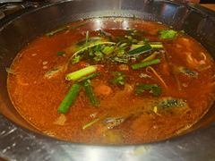 -野山舂·贵州现舂酸汤火锅(鸿通城店)