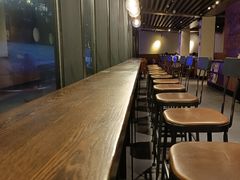 -星巴克(西藏路店)