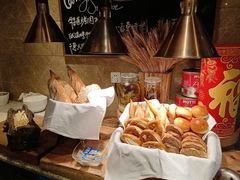 -松山湖凯悦酒店·Café自助餐厅·周末火舞秀表演