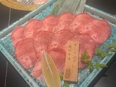 -山川小町·极番烧肉(新地假日广场店)