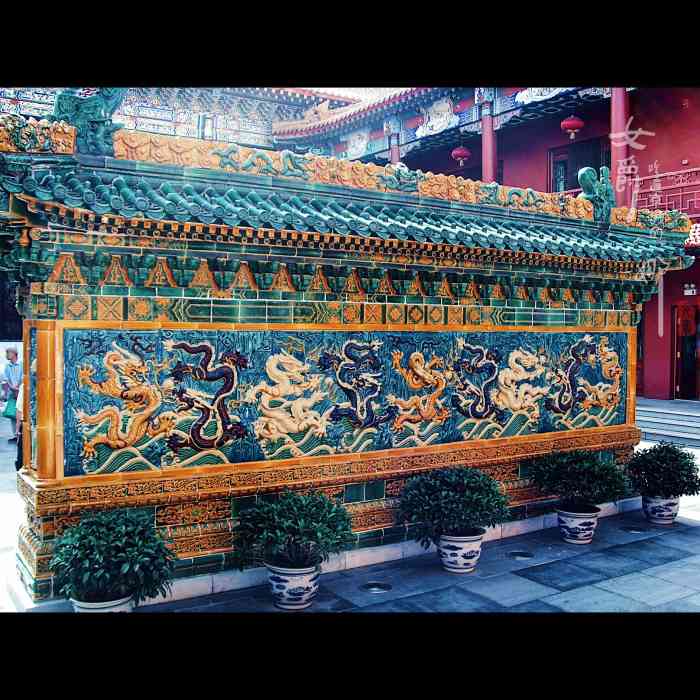 平西王府-"94与王爷对饮73坐坐龙椅,品品玉杯,还.