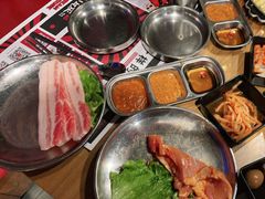 -青瓦炭韩潮烤肉(花园道店)