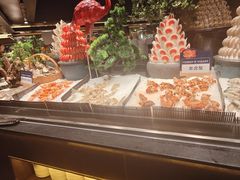 -钱小奴海鲜自助黑金店(杭州滨江龙湖店)