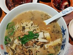 -李犟大爆鳝面·手工蟹黄包(湖滨西湖店)