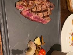 -恰餐厅及酒吧 CHAR Bar & Grill (北京丽都皇冠假日店)