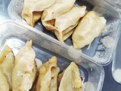 -黄阿姨锅贴大王(万航渡路店)