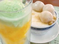 菠萝冰+冰淇淋-阿三麻蓉汤圆(顺光大厦店)
