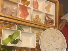 -勺子米线·云南传统小吃市集(四方街店)