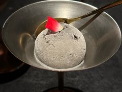 黑芝麻冰淇淋-醉东Oriental House(静安嘉里中心店)