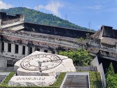 -四川汶川特大地震漩口中学遗址
