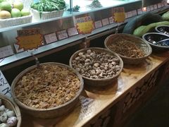 -鱼窝棚柴火铁锅炖(富山屯店)