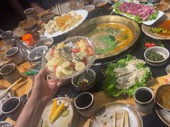 -顶顶汤火牛排火锅·经典铜锅涮肉