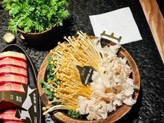 -三出山火锅(南京万象天地店)