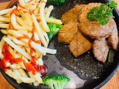 铁板牛排-朵朵开素食餐厅(后宰门街店)