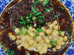 -渝之汇牛肉豌杂面