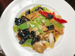 木耳炒肉-成都钓鱼台精品酒店-品聚·成都餐厅