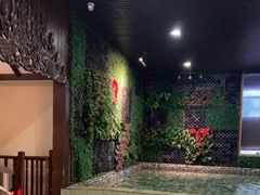 -泉城欧乐堡戏水湾艺术养生温泉