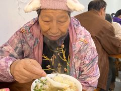 -胖子馄饨坊(天目大厦东南)