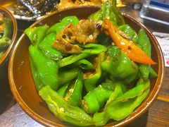 青椒炒肉-玉泉山庄(亚欧店)