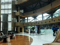 -上海滴水湖皇冠假日酒店