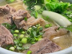 清炖牛肉面-台北楚楚园馅饼粥(虹桥南丰城店)
