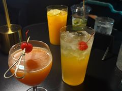 -Mx.cocktail bar