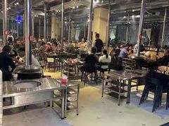 大堂-胡四哥特色火盆烧烤(总店)