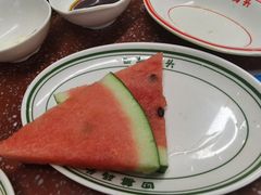 -四囍码头海鲜烧烤自助火锅(外滩南京东路悦荟广场店)