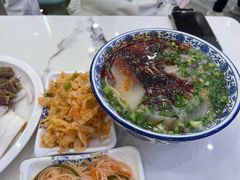 -伊穆祥牛肉面总店·清真