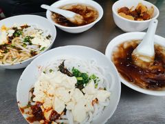 素豆花米线-辣辣小吃豆花米线(大观篆新农贸市场店)