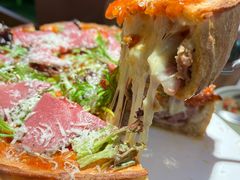 -Dragon Pizza•圆脸龙披萨·牛排餐厅